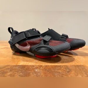 Size 8 - Nike SuperRep Cycle Black Hyper Crimson W With Peloton Bike Clips